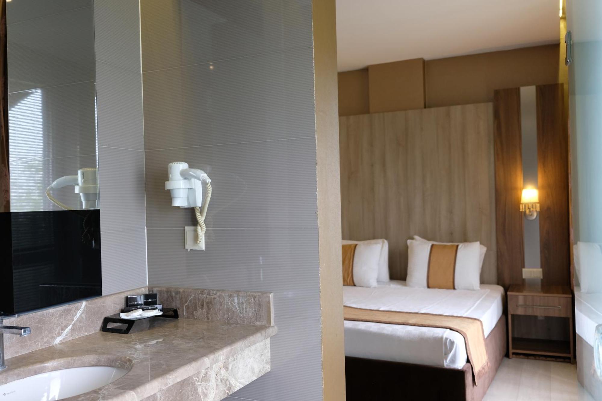 Royal Capital Hotel Προύσα Εξωτερικό φωτογραφία